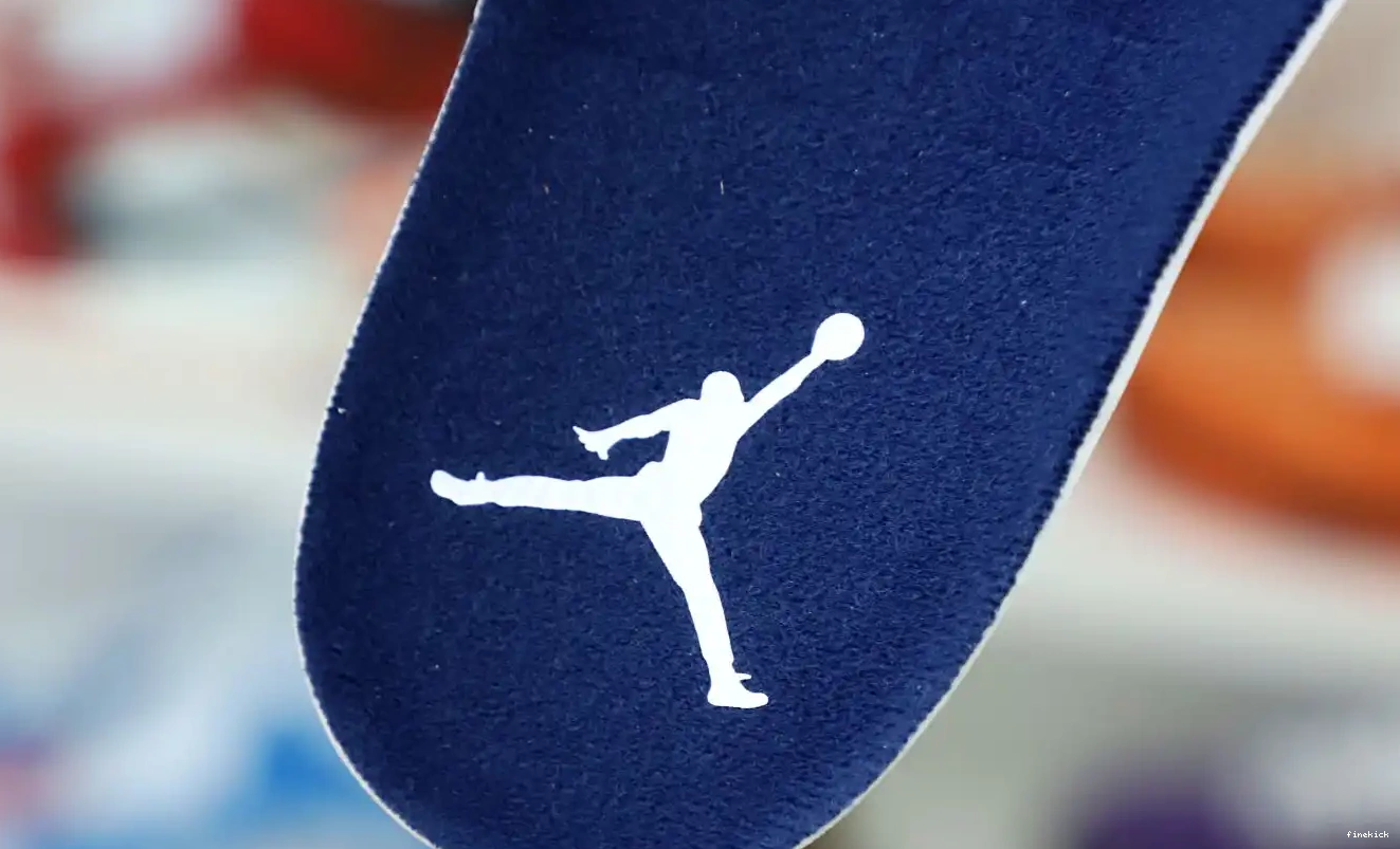 RETRO JORDAN AIR 4 DH6927-140 NAVY